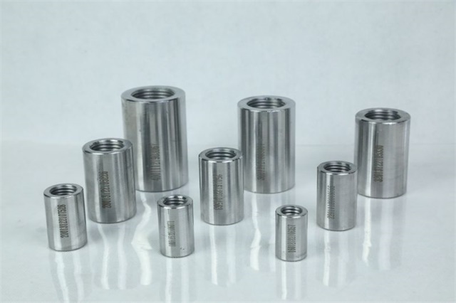 可克达拉直螺纹钢筋套筒加工和验收的方法